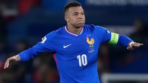 《电讯报》独家：曼市市长力促英政府拨款30亿，扶持曼联新主场建设